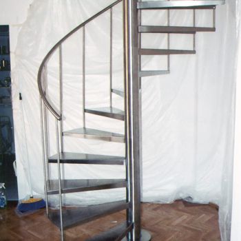 Escalera de caracol en acero inoxidable Escalera de caracol en acero inoxidable